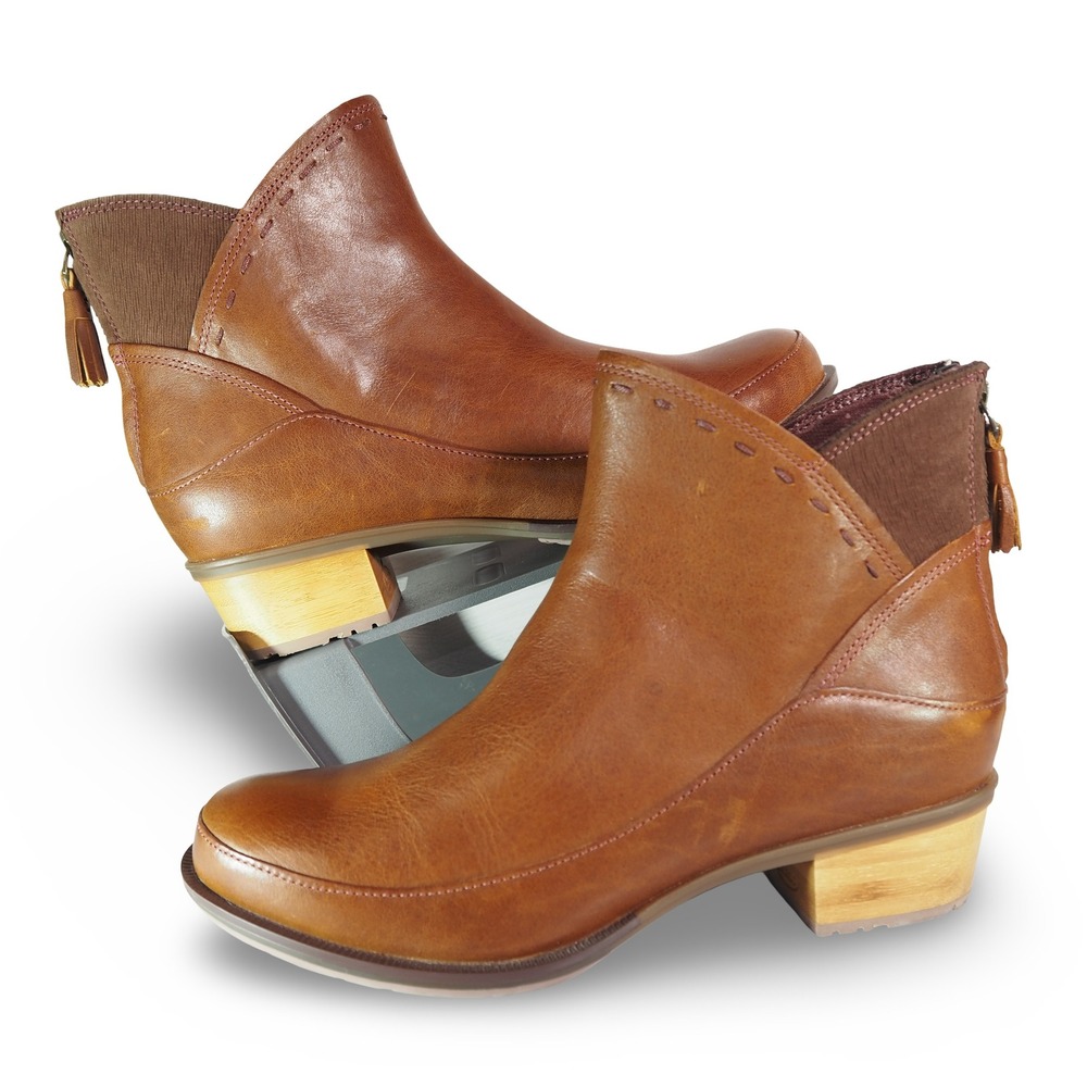 Chaco‎ Cataluna Waterproof Leather Ankle Booties Women 8 Ochre Brown JCH107490